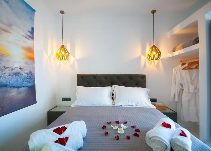 Проживание в семье Elvis' *